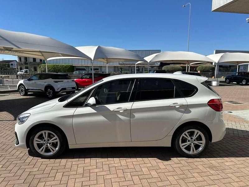 Usata BMW 218 Active Tourer Sport Line 140 CV (102 kW) 2020 Bianco Monovolume