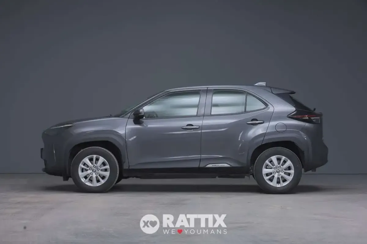 Usata Toyota Yaris Cross Business Edition 116 CV (85 kW) 2022 Grigio SUV