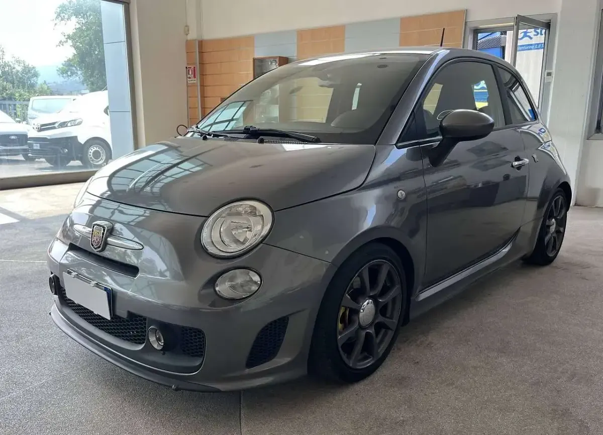 Usata Abarth 500 Custom 135 CV (99 kW) 2015 Grigio Utilitaria