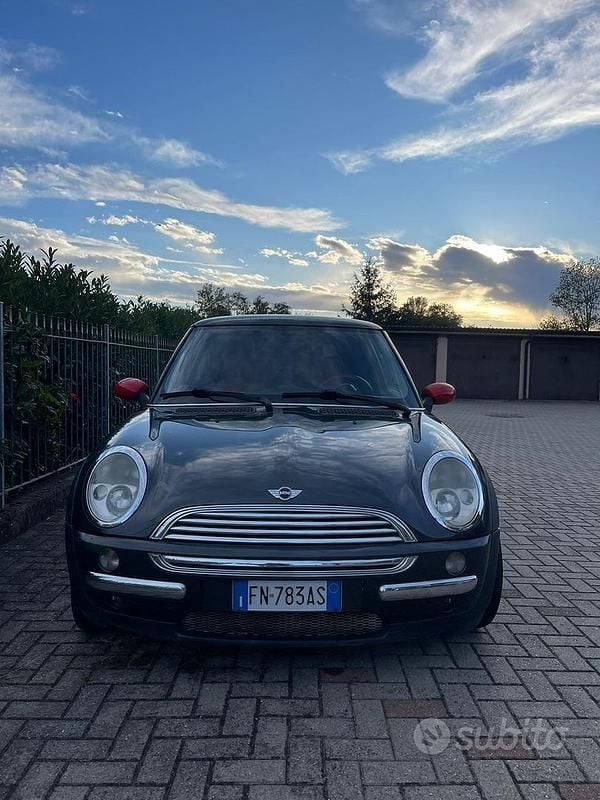 Usata Mini Cooper 116 CV (85 kW) 2002 Utilitaria