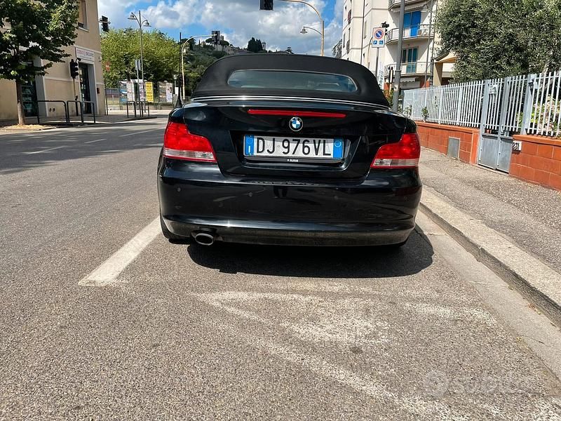 Usata BMW 120 Cabriolet 170 CV (125 kW) 2008 Nero Cabrio