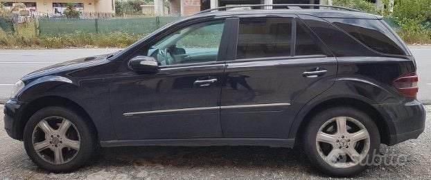 Usata Mercedes ML320 2007 Nero SUV