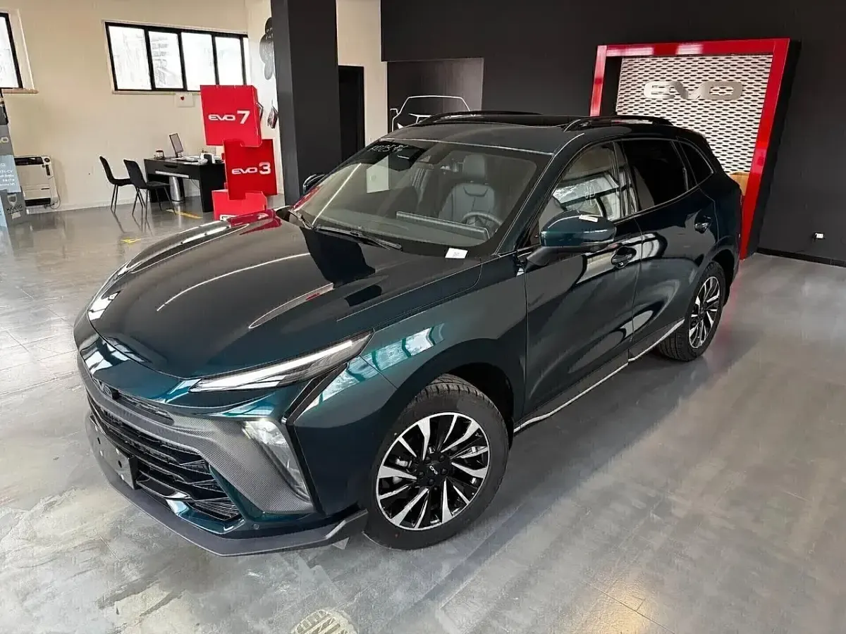 Nuova EVO Evo 6 167 CV (122 kW) 2026 Verde SUV