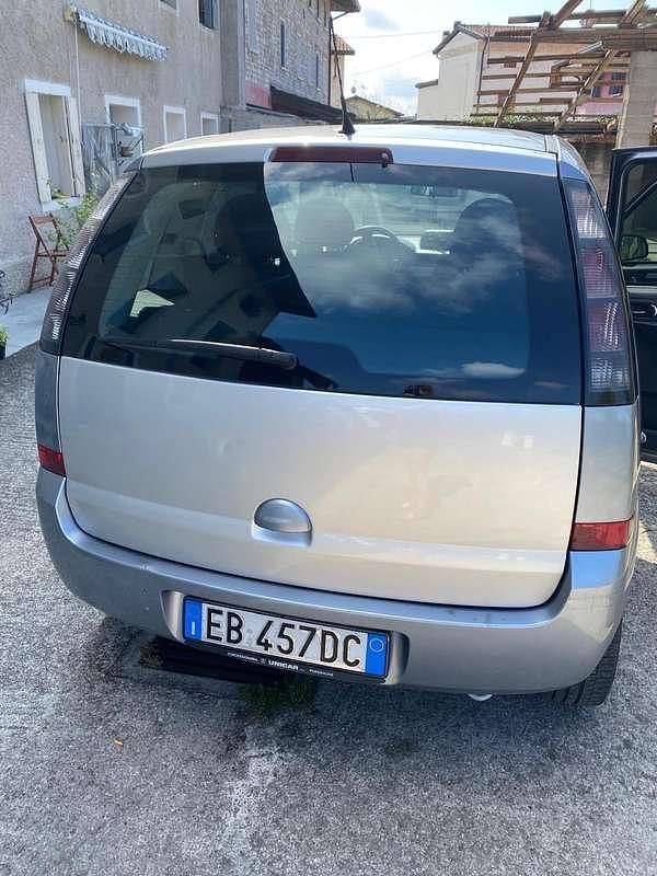 Usata Opel Meriva Enjoy 90 CV (66 kW) 2010 Monovolume
