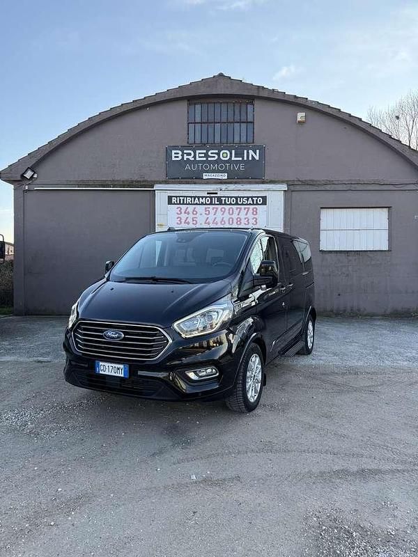 Usata Ford Tourneo Titanium 185 CV (136 kW) 2021 Nero Monovolume