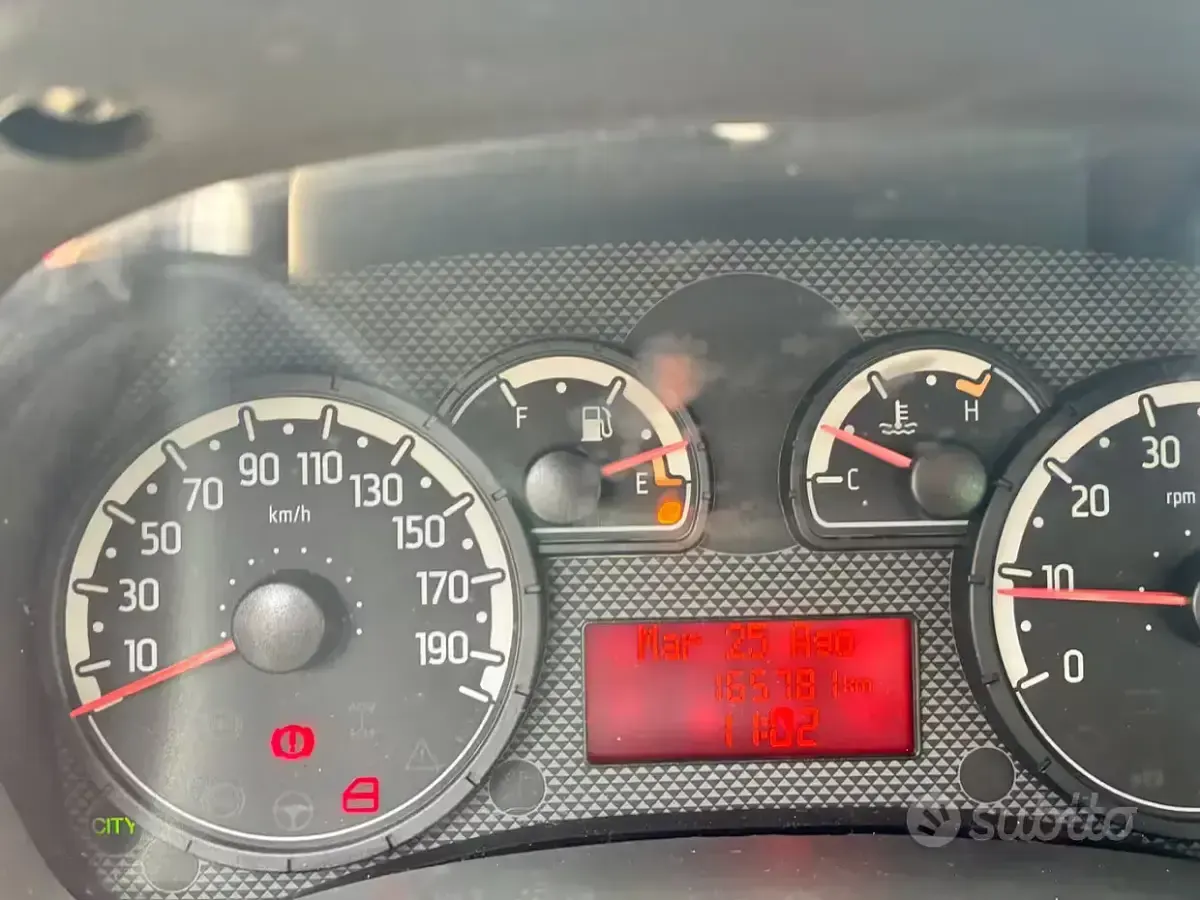 Usata Fiat Panda 4x4 69 CV (50 kW) 2012 Nero Utilitaria