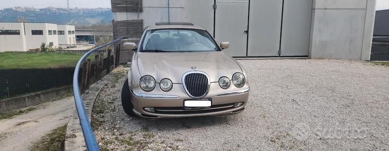 Usata 2002 Jaguar S-Type Executive Tre volumi | 3000 € (Super prezzo) - Immagine 1/4