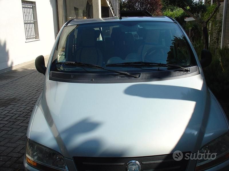 Usata Fiat Multipla 103 CV (75 kW) 2005 Verde Monovolume