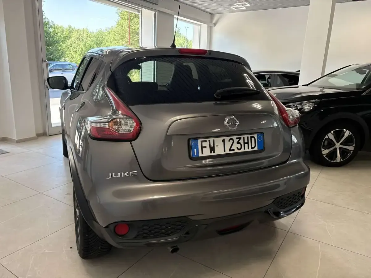 Usata Nissan Juke 113 CV (83 kW) 2019 Grigio SUV