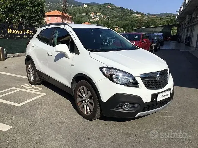 Usata Opel Mokka Cosmo 131 CV (96 kW) 2015 Bianco SUV