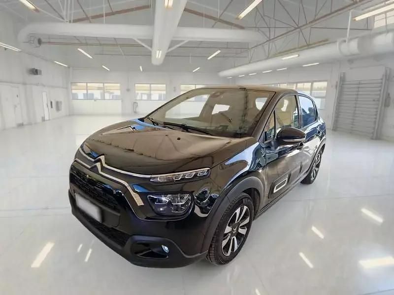 Nero Usata 2023 Citroën C3 PureTech Berlina | 15.400 € (Molto cara) - Immagine 1/4