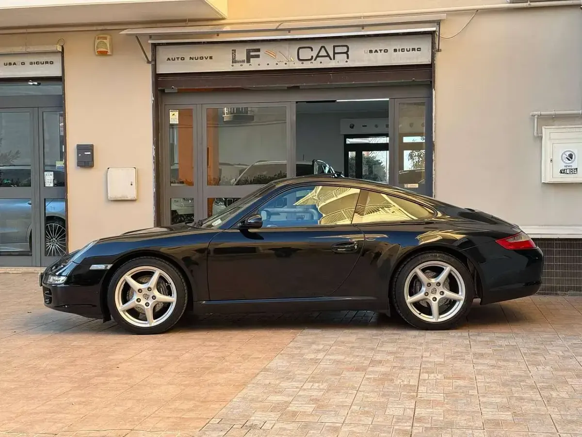 Usata Porsche 911 Carrera 325 CV (239 kW) 2005 Nero Coupé