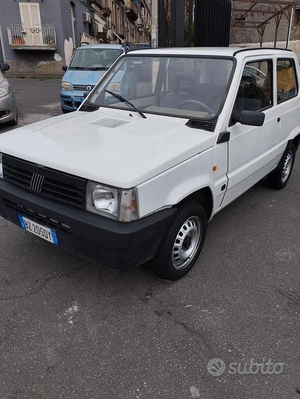 Usata Fiat Panda Young 54 CV (39 kW) 2002 Bianco Berlina