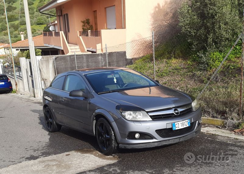 Usata 2006 Opel Astra GTC Coupé | 1000 € (Super prezzo) - Immagine 1/4