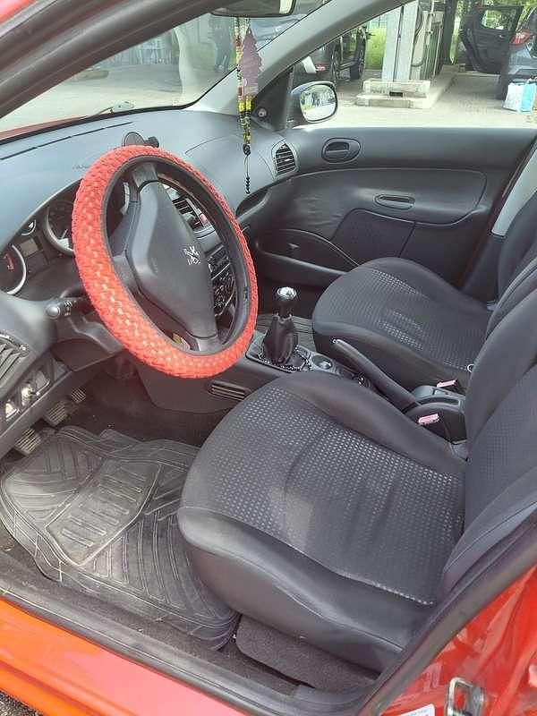 Usata Peugeot 206 60 CV (44 kW) 2009 Berlina