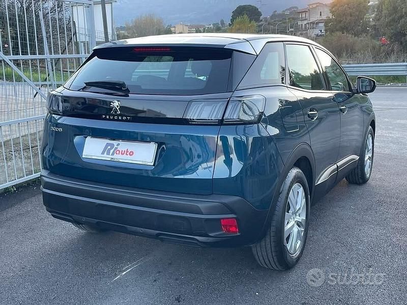 Usata Peugeot 3008 Allure 130 CV (95 kW) 2022 Blu SUV