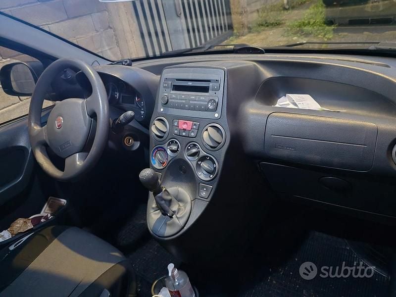 Usata Fiat Panda 4x4 75 CV (55 kW) 2012 Nero Utilitaria