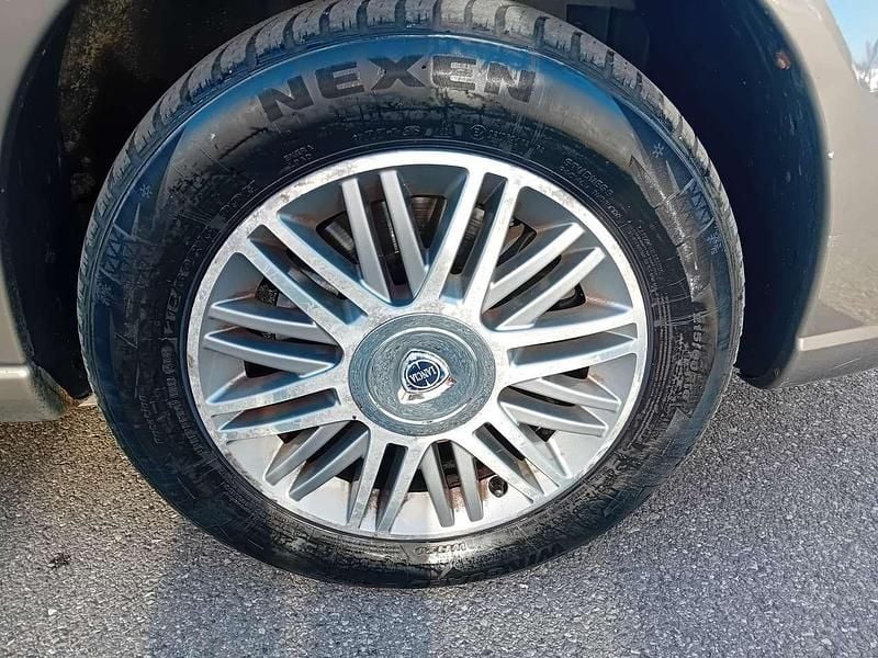 Usata Lancia Phedra Platinum 170 CV (125 kW) 2008 Beige Monovolume