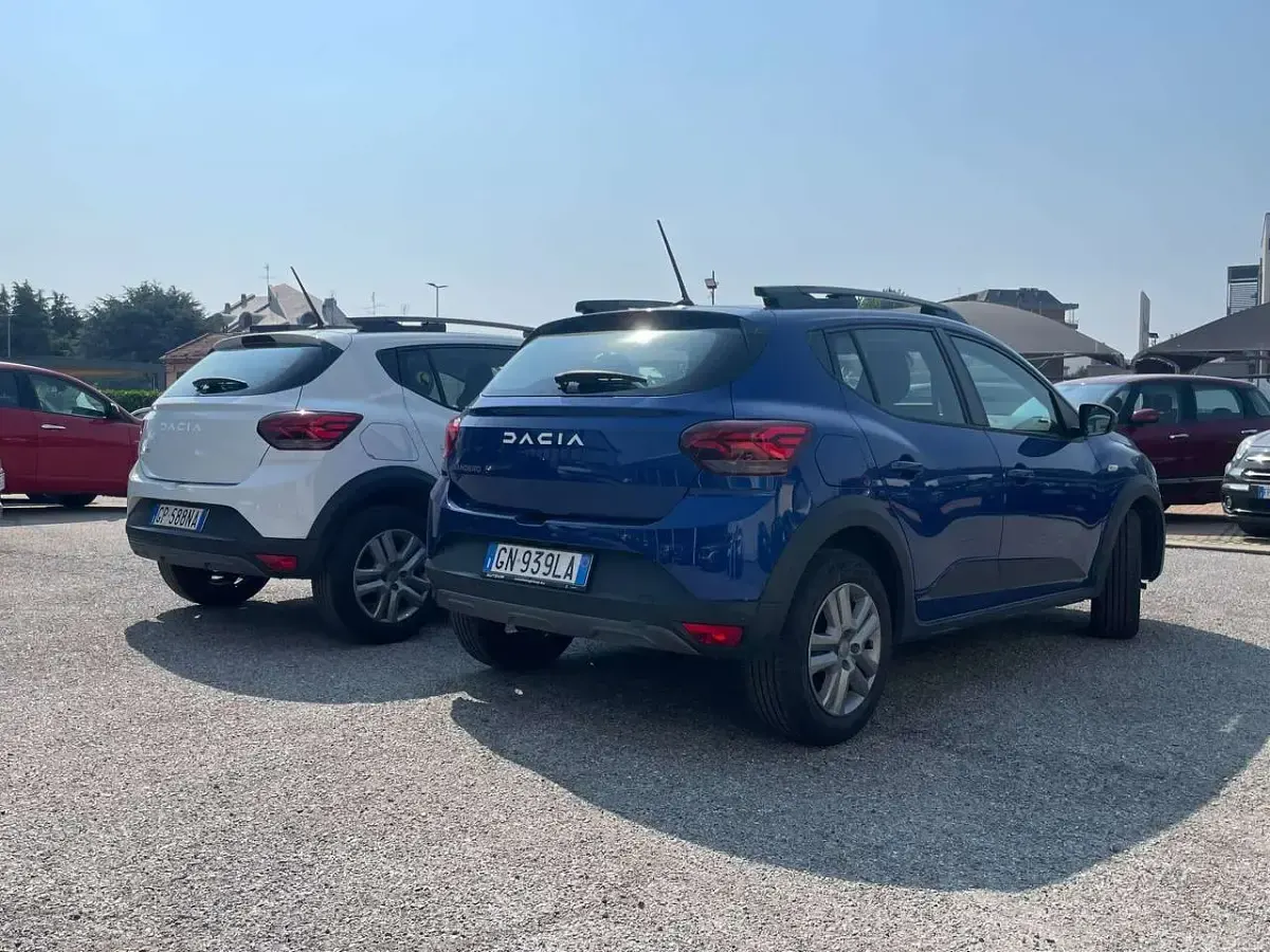Usata Dacia Sandero Expression 101 CV (74 kW) 2023 Bianco Berlina
