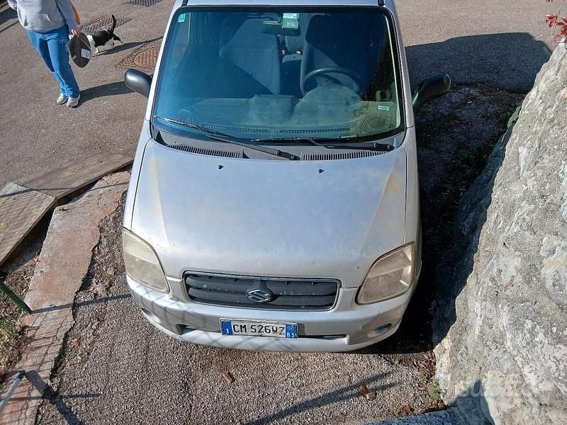 Usata Suzuki Wagon R+ 2004 Grigio Monovolume