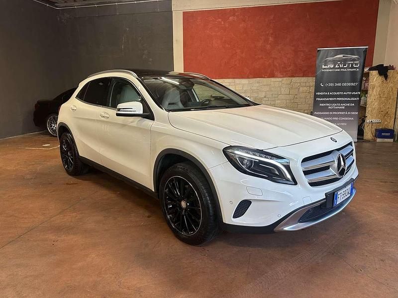 Usata Mercedes GLA220 Premium 177 CV (130 kW) 2016 Other SUV