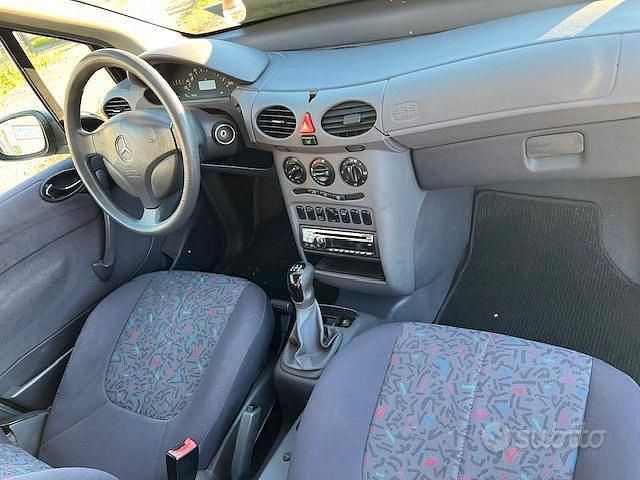 Usata Mercedes A140 82 CV (60 kW) 2000 Grigio Monovolume