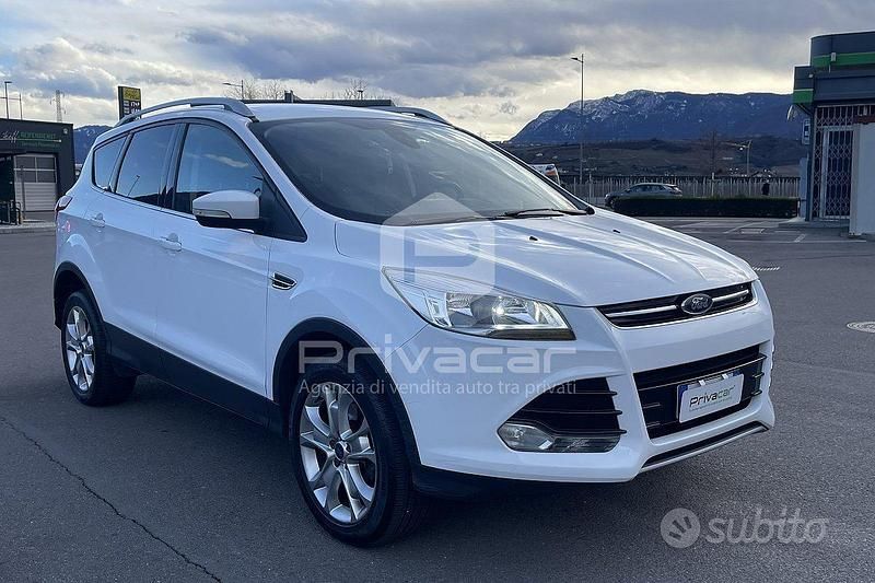 Usata Ford Kuga S 150 CV (110 kW) 2016 Bianco SUV