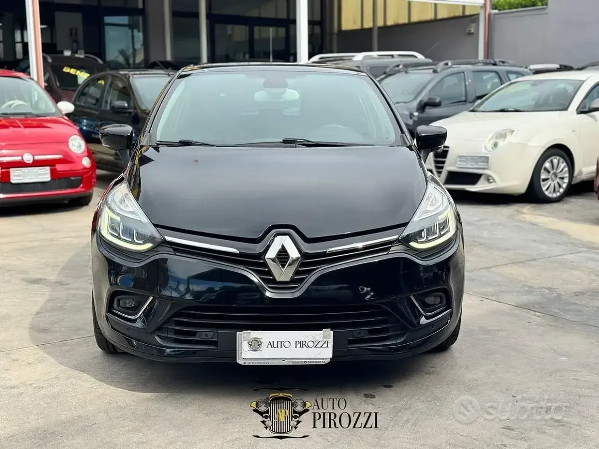 Usata Renault Clio 90 CV (66 kW) 2019 Nero Utilitaria