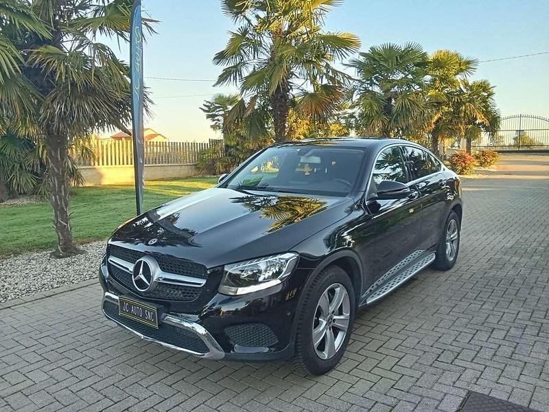Usata Mercedes GLC220 170 CV (125 kW) 2018 Nero Coupé