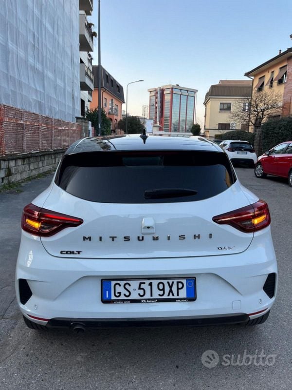 Bianco Usata 2024 Mitsubishi Colt Berlina | 15.800 € (Buon prezzo) - Immagine 1/4