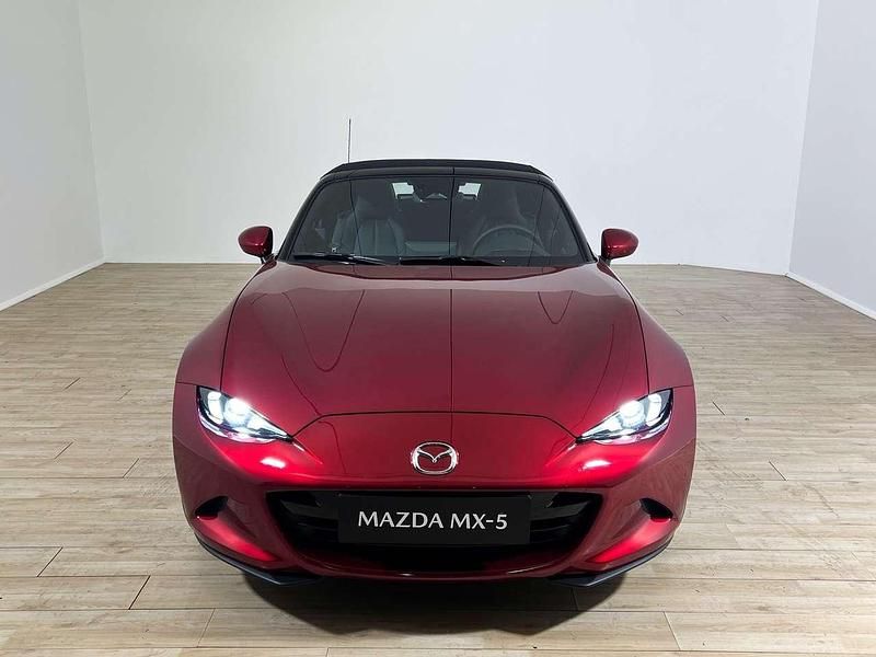Nuova Mazda MX5 Exclusive-Line 132 CV (97 kW) 2025 Soul red crystal m Cabrio