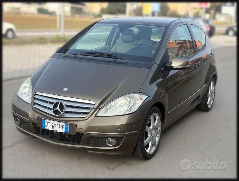 Usata Mercedes A170 115 CV (84 kW) 2009 Marrone Coupé