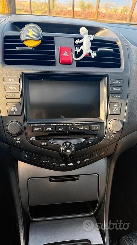 Usata Honda Accord 140 CV (102 kW) 2006 Grigio Berlina