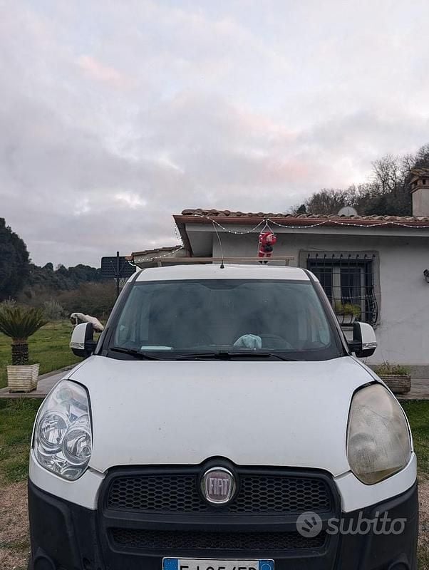 Usata Fiat Doblò 95 CV (69 kW) 2012 Monovolume