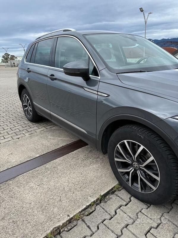 Usata VW Tiguan 150 CV (110 kW) 2022 Grigio SUV