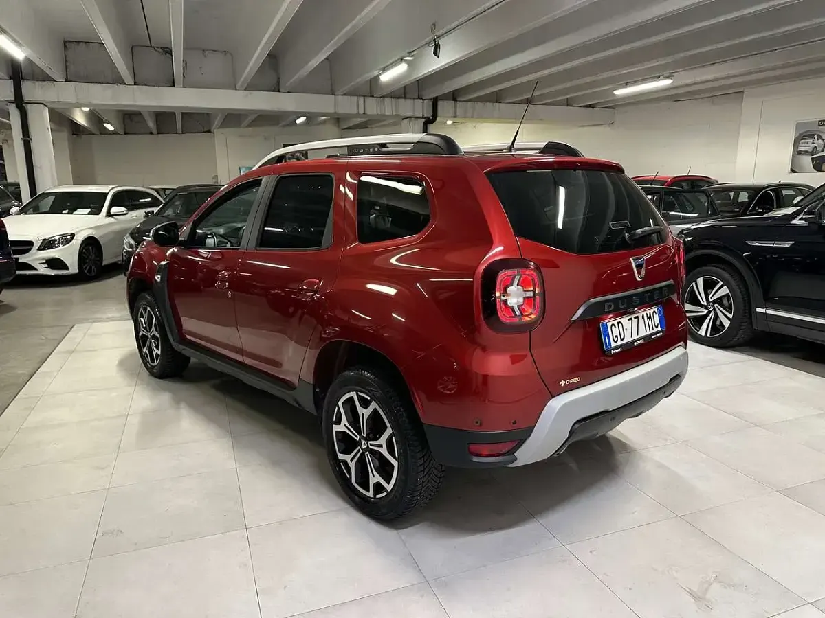 Usata Dacia Duster Comfort 116 CV (85 kW) 2021 Bordeaux SUV