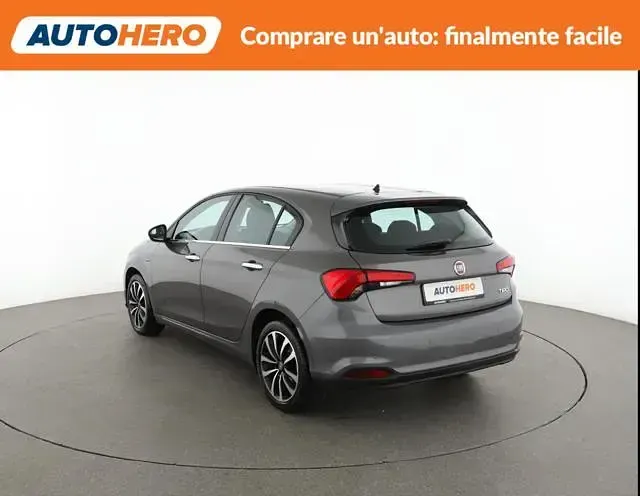 Usata Fiat Tipo Lounge 120 CV (88 kW) 2017 Grigio Utilitaria