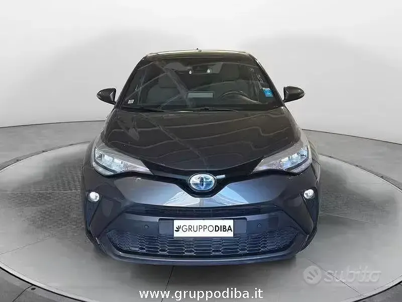Usata Toyota C-HR Trend 122 CV (89 kW) 2022 Grigio SUV