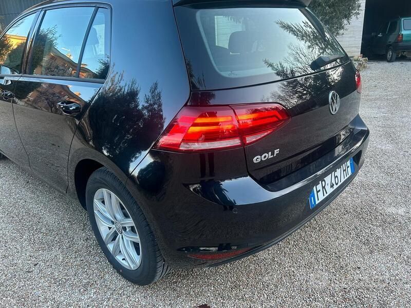 Usata VW Golf VII 116 CV (85 kW) 2018 Nero Utilitaria