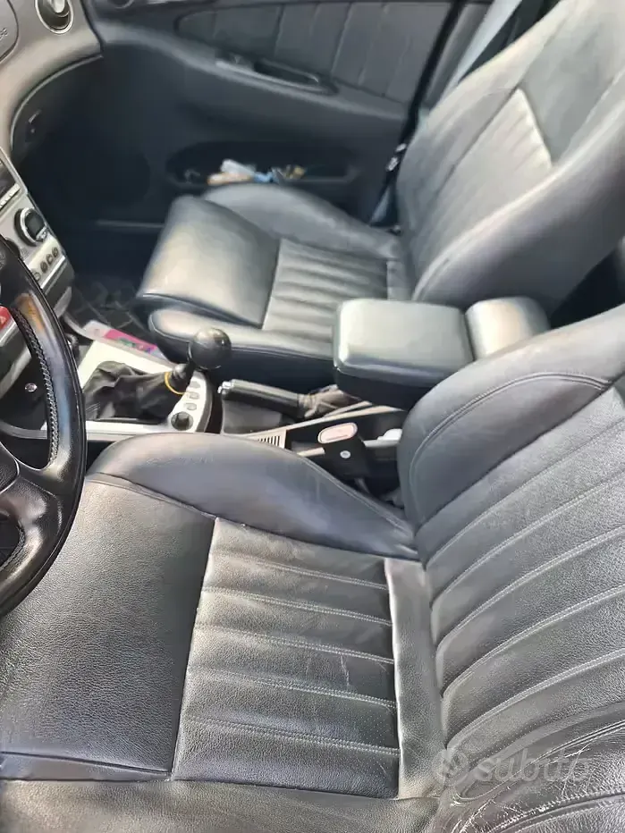 Usata Alfa Romeo 156 116 CV (85 kW) 2002 Berlina