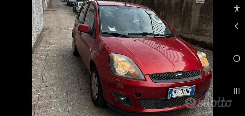 Usata Ford Fiesta Titanium 2007 Rosso Berlina