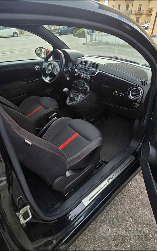 Usata Abarth 500 135 CV (99 kW) 2010 Nero Utilitaria
