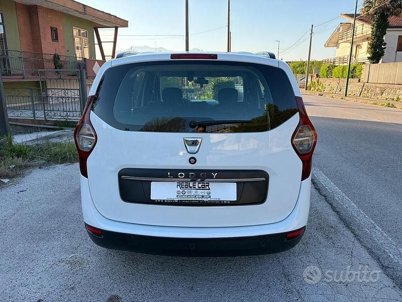Usata Dacia Lodgy Comfort 116 CV (85 kW) 2021 Bianco Monovolume