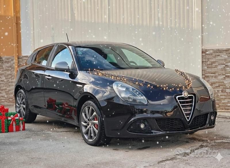 Nero Usata 2013 Alfa Romeo Giulietta Tre volumi | 6500 € (Molto cara) - Immagine 1/4