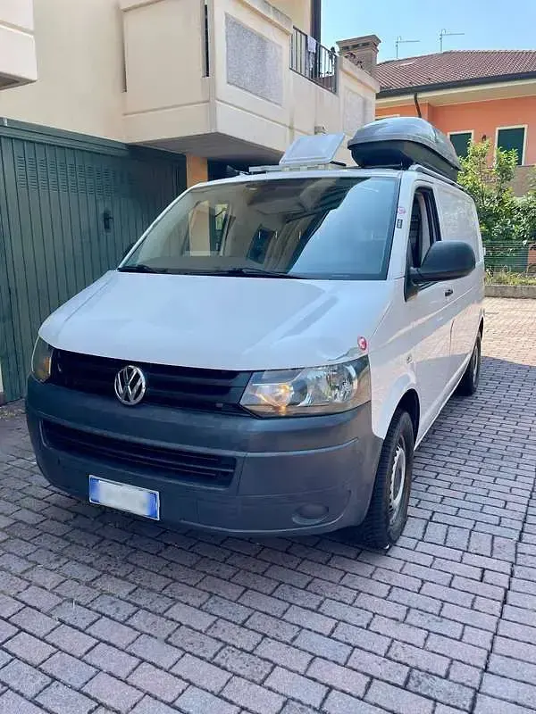 Usata VW T5 102 CV (75 kW) 2012 Bianco Furgone