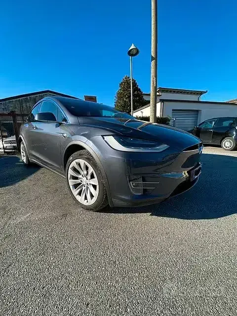 Usata Tesla Model X 186 kW (253 CV) 2020 SUV