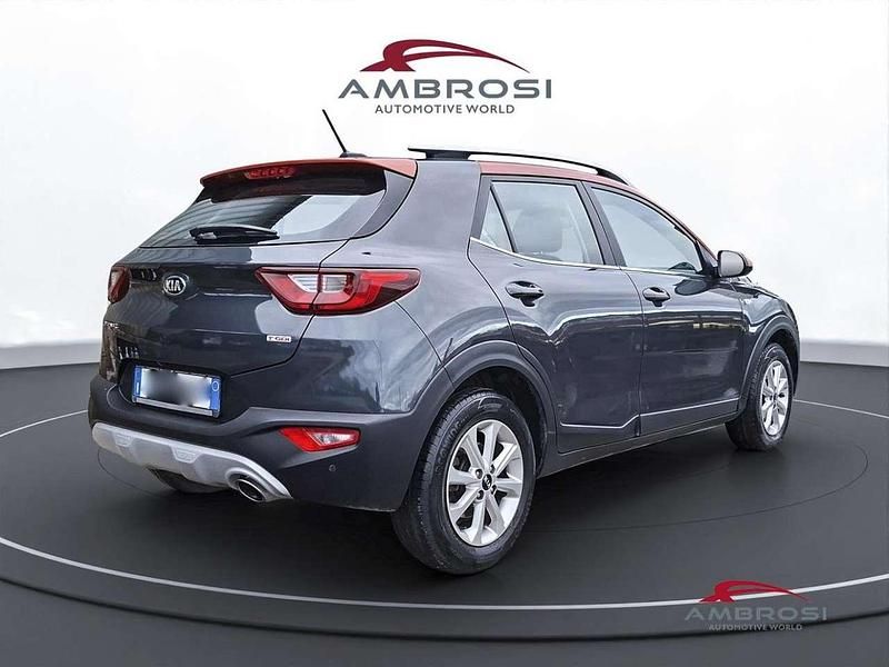 Usata Kia Stonic Style 120 CV (88 kW) 2019 Grigio SUV