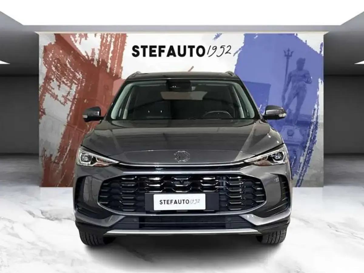 Usata MG ZS Luxury 102 CV (75 kW) 2025 Grigio SUV