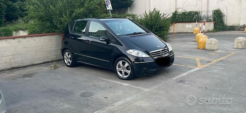 Usata Mercedes A180 Avantgarde 109 CV (80 kW) 2006 Nero Utilitaria