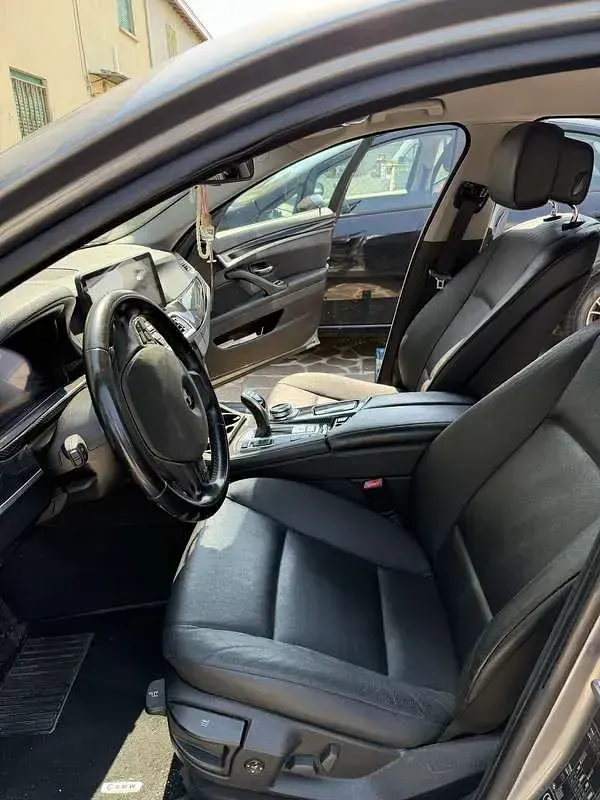 Usata BMW 530 Efficient Dynamics 258 CV (189 kW) 2011 Berlina
